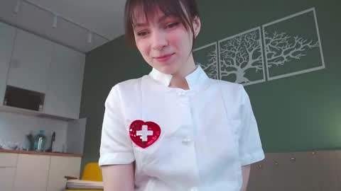 Snapshot of bonjourlabelle chatting on 27, 2, 2026 Mary 3 live time content 18 online show from 27, 2, 2026