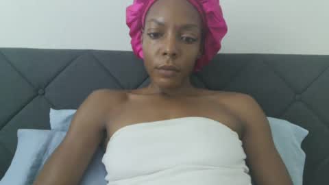 Snapshot of bonneebi chatting on 15, 7, 2026 bonneebi online show from 15, 7, 2026