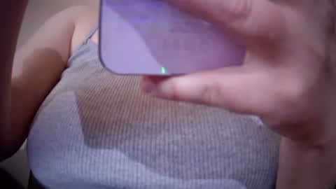 Snapshot of bonnie_jade chatting on 7, 4, 2026 Bonnie online show from 7, 4, 2026