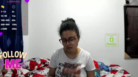 Snapshot of bonnie_lam_ chatting on 5, 7, 2026 bonnie lam hello welcome to my room I hope you have fun and you can reach your maximum pleasure here with me online show from 5, 7, 2026