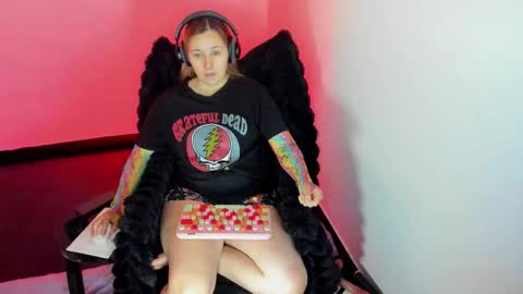 Bonnie Help me reach 500 likes online show from 16, 1, 2026