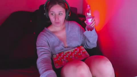 Bonnie Help me reach 500 likes online show from 16, 4, 2026