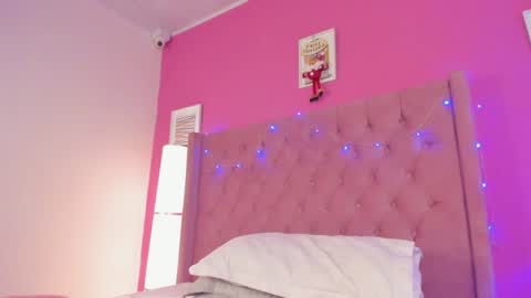 Bonnie  online show from 21, 12, 2024