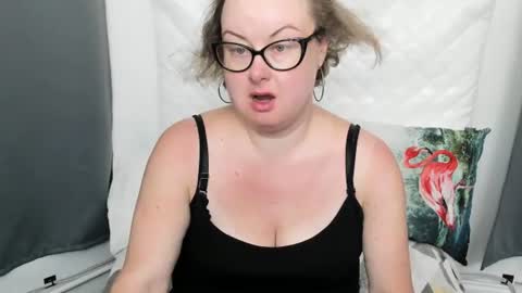 Snapshot of bonnieshining chatting on 13, 7, 2026 Bonnie online show from 13, 7, 2026