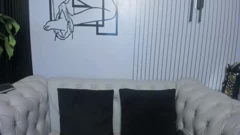 Snapshot of bonny_petite chatting on 21, 4, 2026 Vicky online show from 21, 4, 2026