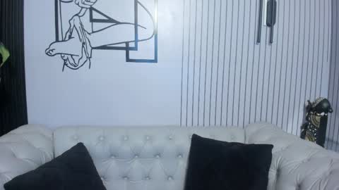 Snapshot of bonny_petite chatting on 24, 4, 2026 Vicky online show from 24, 4, 2026