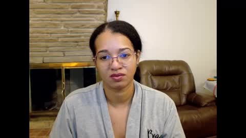 Queen Bon Vivantt online show from 23, 10, 2025