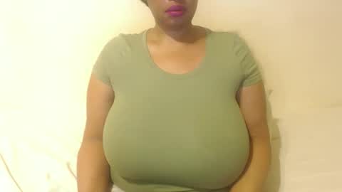 boobyqueen online show from 10, 9, 2025