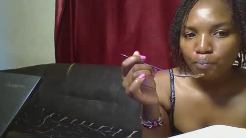 Snapshot of bootie_caramel chatting on 2, 3, 2025 bootie_caramel online show from 2, 3, 2025
