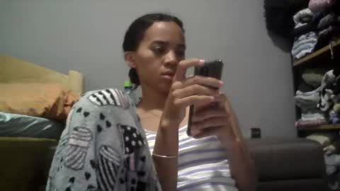 Snapshot of boozyart chatting on 30, 10, 2025 boozyArt online show from 30, 10, 2025