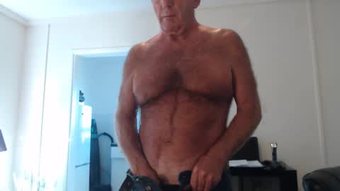 Snapshot of boppy21 chatting on 11, 9, 2025 Boppy21 online show from 11, 9, 2025