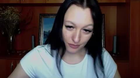 Lara online show from 12, 1, 2026