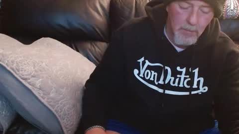 bostonguy1969 online show from 23, 12, 2025