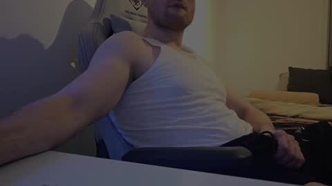 Snapshot of bottomtsinner chatting on 7, 2, 2026 bottomtsinner online show from 7, 2, 2026