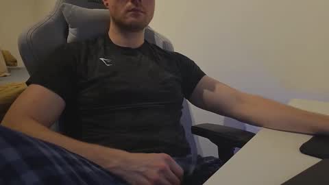 Snapshot of bottomtsinner chatting on 3, 3, 2026 bottomtsinner online show from 3, 3, 2026