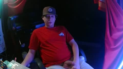 Snapshot of bowerboi1217 chatting on 2, 12, 2025 Bowerboi1217 online show from 2, 12, 2025