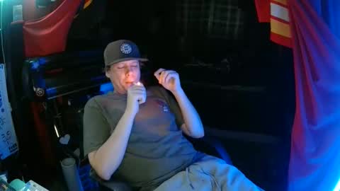 Snapshot of bowerboi1217 chatting on 4, 12, 2025 Bowerboi1217 online show from 4, 12, 2025