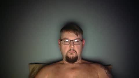 Snapshot of bowtieguy84 chatting on 18, 12, 2025 bowtieguy84 online show from 18, 12, 2025