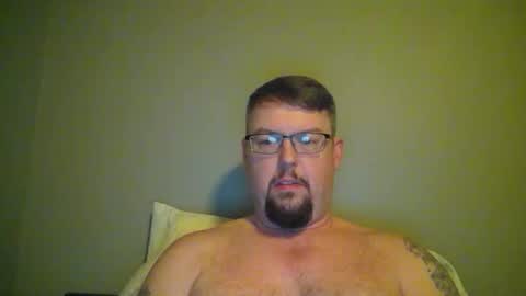 Snapshot of bowtieguy84 chatting on 23, 3, 2026 bowtieguy84 online show from 23, 3, 2026