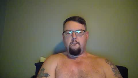 Snapshot of bowtieguy84 chatting on 27, 3, 2026 bowtieguy84 online show from 27, 3, 2026