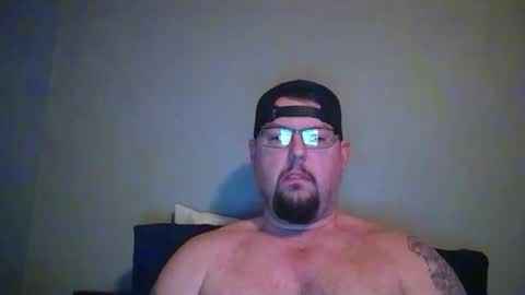 Snapshot of bowtieguy84 chatting on 28, 3, 2026 bowtieguy84 online show from 28, 3, 2026