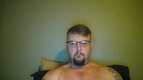 Snapshot of bowtieguy84 chatting on 15, 4, 2026 bowtieguy84 online show from 15, 4, 2026