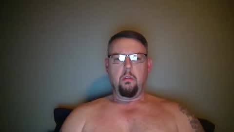 Snapshot of bowtieguy84 chatting on 6, 5, 2026 bowtieguy84 online show from 6, 5, 2026
