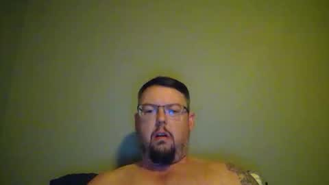 Snapshot of bowtieguy84 chatting on 13, 5, 2026 bowtieguy84 online show from 13, 5, 2026