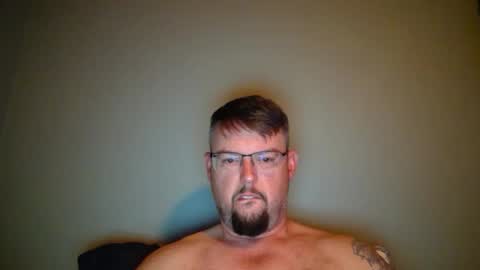 Snapshot of bowtieguy84 chatting on 19, 5, 2026 bowtieguy84 online show from 19, 5, 2026