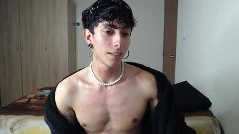 Boy Astro online show from 25, 2, 2025