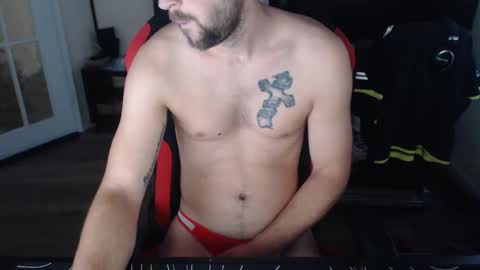 boy_t0y89 online show from 29, 10, 2025