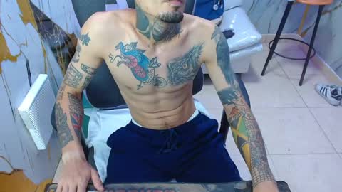 Snapshot of boy_tatto77 chatting on 8, 5, 2026 boy_tatto77 online show from 8, 5, 2026