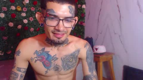 Snapshot of boy_tatto77 chatting on 12, 5, 2026 boy_tatto77 online show from 12, 5, 2026