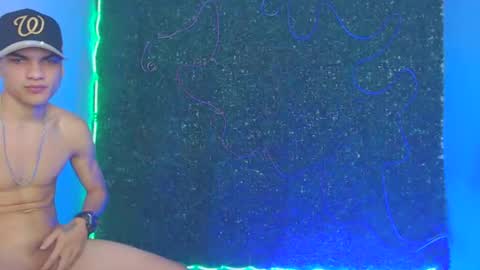 Snapshot of boybigcock_25cm chatting on 7, 1, 2025 jhon deivis online show from 7, 1, 2025