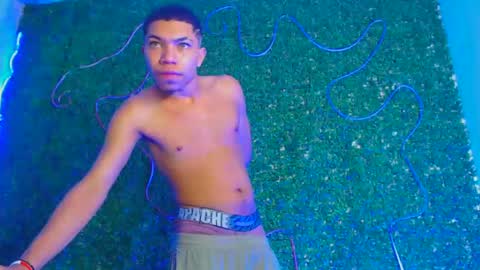 Snapshot of boybigcock_25cm chatting on 20, 1, 2025 jhon deivis online show from 20, 1, 2025