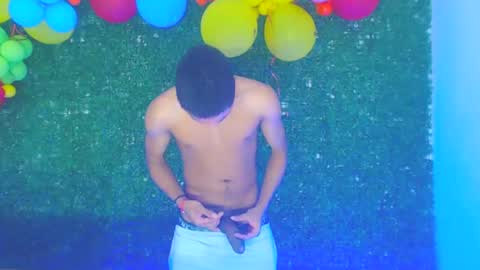 Snapshot of boybigcock_25cm chatting on 13, 2, 2025 jhon deivis online show from 13, 2, 2025
