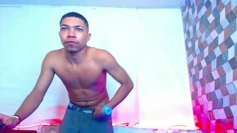 Snapshot of boybigcock_25cm chatting on 5, 3, 2025 jhon deivis online show from 5, 3, 2025