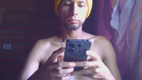 Snapshot of boycumlatino21 chatting on 29, 3, 2026 Boy online show from 29, 3, 2026