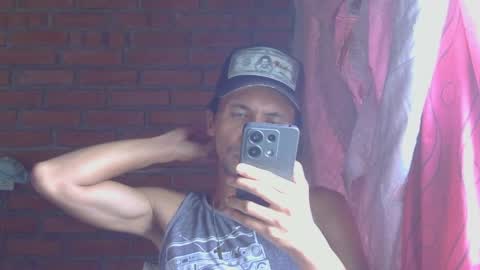 Snapshot of boycumlatino21 chatting on 18, 4, 2026 Boy online show from 18, 4, 2026