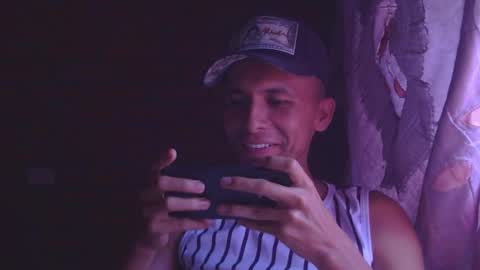 Snapshot of boycumlatino21 chatting on 1, 5, 2026 Boy online show from 1, 5, 2026