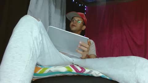 boyfantasies_11 online show from 2, 12, 2025