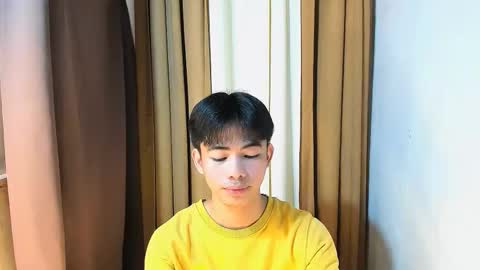 Snapshot of boynextdoor4ux chatting on 26, 4, 2026 HI IM JAMES DONT FORGET GIVE ME THUMBS UP AND JOIN TO MY FANCLUB online show from 26, 4, 2026