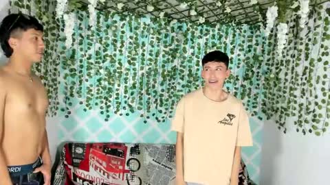 boys4hot_777 online show from 14, 2, 2025