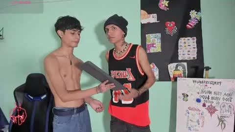 boys4hot_777 online show from 11, 5, 2026