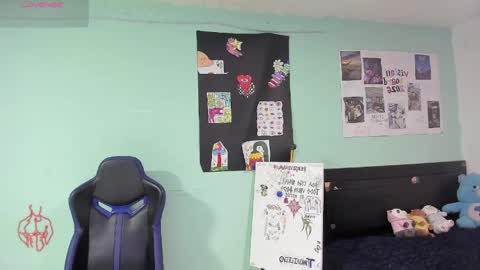 boys4hot_777 online show from 18, 5, 2026