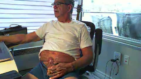 Snapshot of bozou chatting on 9, 11, 2025 bozou online show from 9, 11, 2025