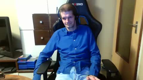 Snapshot of bponie1 chatting on 14, 12, 2024 bponie1 online show from 14, 12, 2024