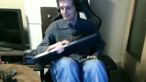 Snapshot of bponie1 chatting on 11, 1, 2025 bponie1 online show from 11, 1, 2025