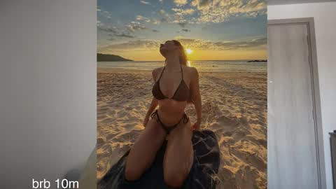 Lana  online show from 9, 2, 2026