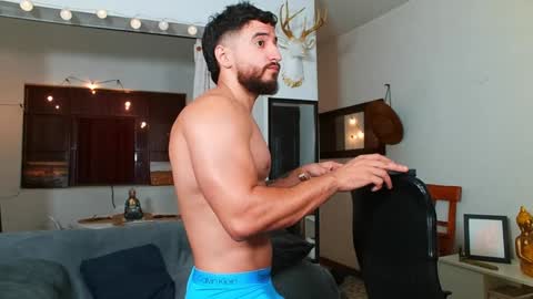 Bradley Martinez online show from 3, 2, 2025